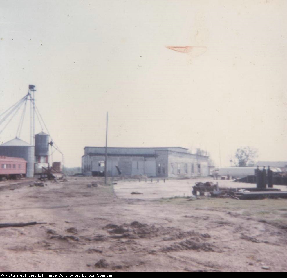 Nevada MO roundhouse at junction of MKT and MP